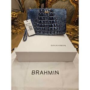 New Brahmin Daisy Wristlet – Electric Blue Croc Elegance in Your Hand